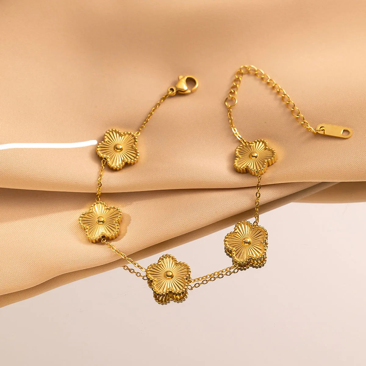 The Clover Flower Charm Bracelet