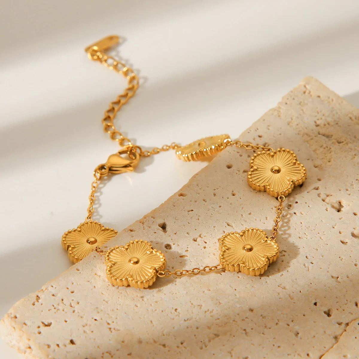 The Clover Flower Charm Bracelet