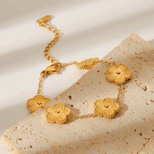 The Clover Flower Charm Bracelet
