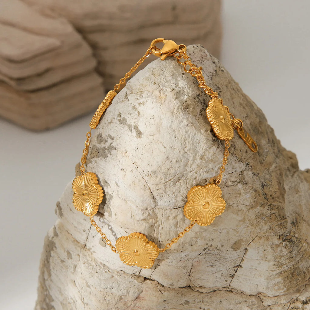 The Clover Flower Charm Bracelet